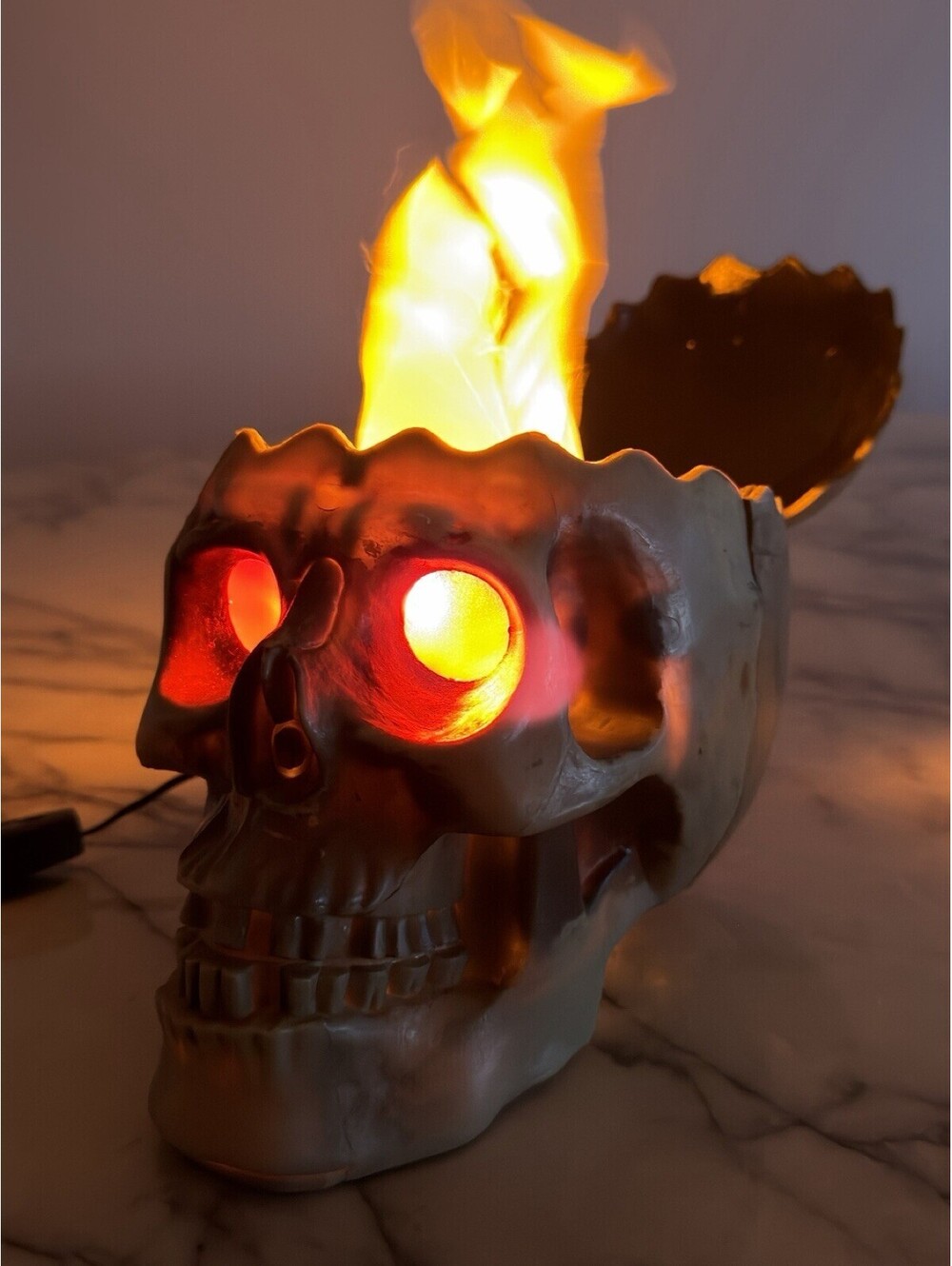GEMMY Halloween Flaming Skull Electric Light Up Motion Vintage Boxed Prop